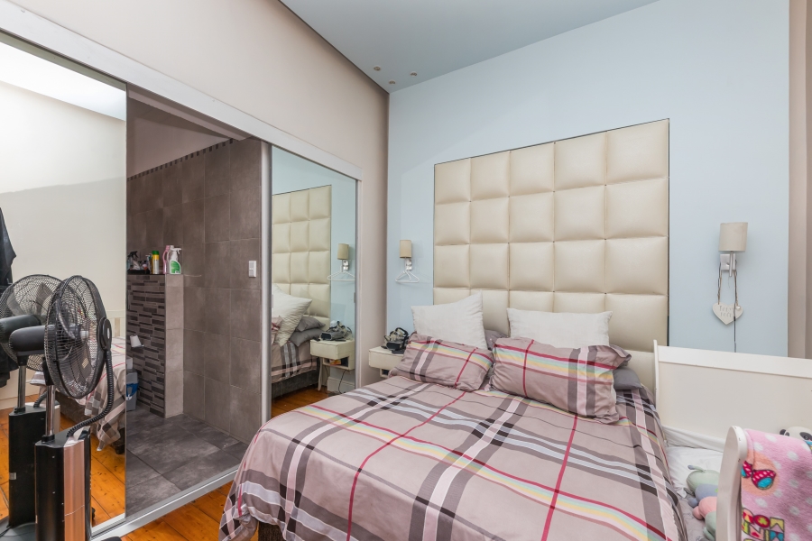 8 Bedroom Property for Sale in Walmer Estate Western Cape